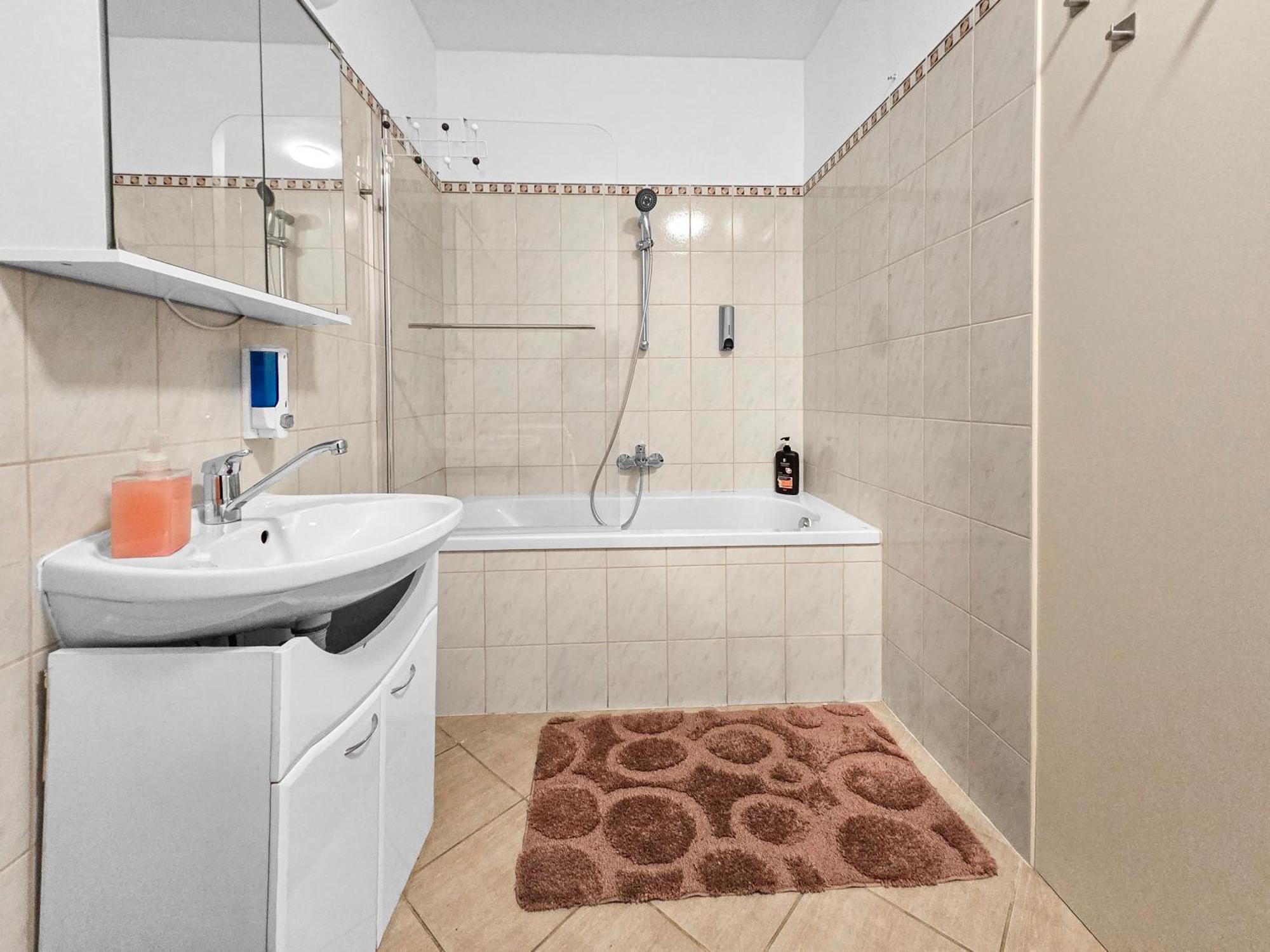 Three-Bedroom, Three King-Size Bed Retreat Bécs Kültér fotó