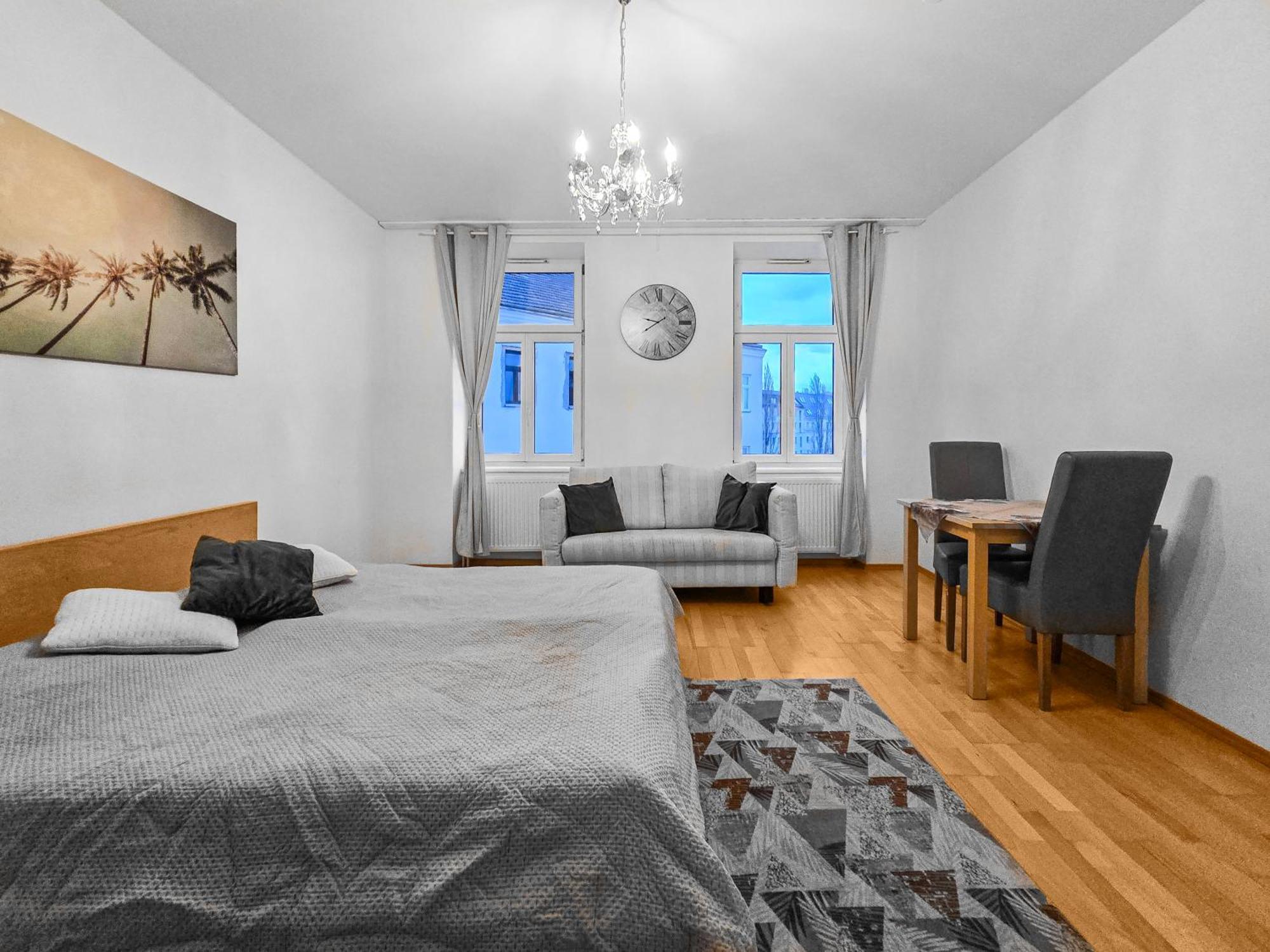 Three-Bedroom, Three King-Size Bed Retreat Bécs Kültér fotó